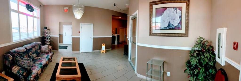 Bonnyville Hotel Esterno foto
